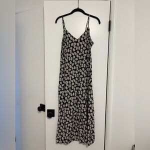 Gap Maxi Shift Dress - black with white flowers